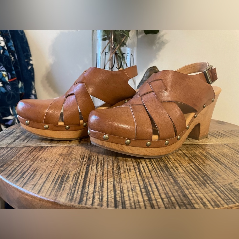 Korks Wedge Shoes - Size 10M